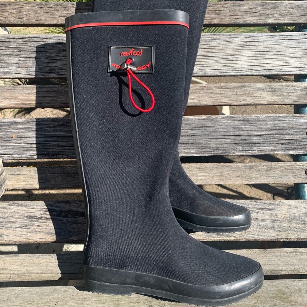 Bendibles black boots rain garden size 5